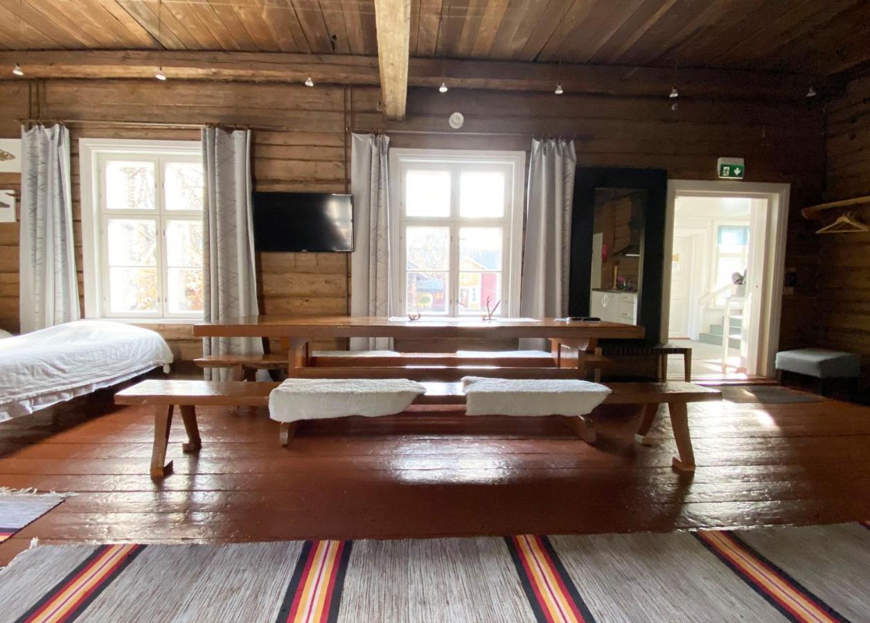 Hotel Lauri Historical Log House Manor Rovaniemi Exterior foto