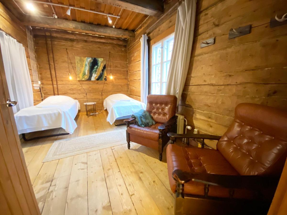 Hotel Lauri Historical Log House Manor Rovaniemi Exterior foto