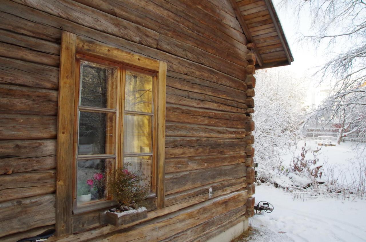 Hotel Lauri Historical Log House Manor Rovaniemi Exterior foto