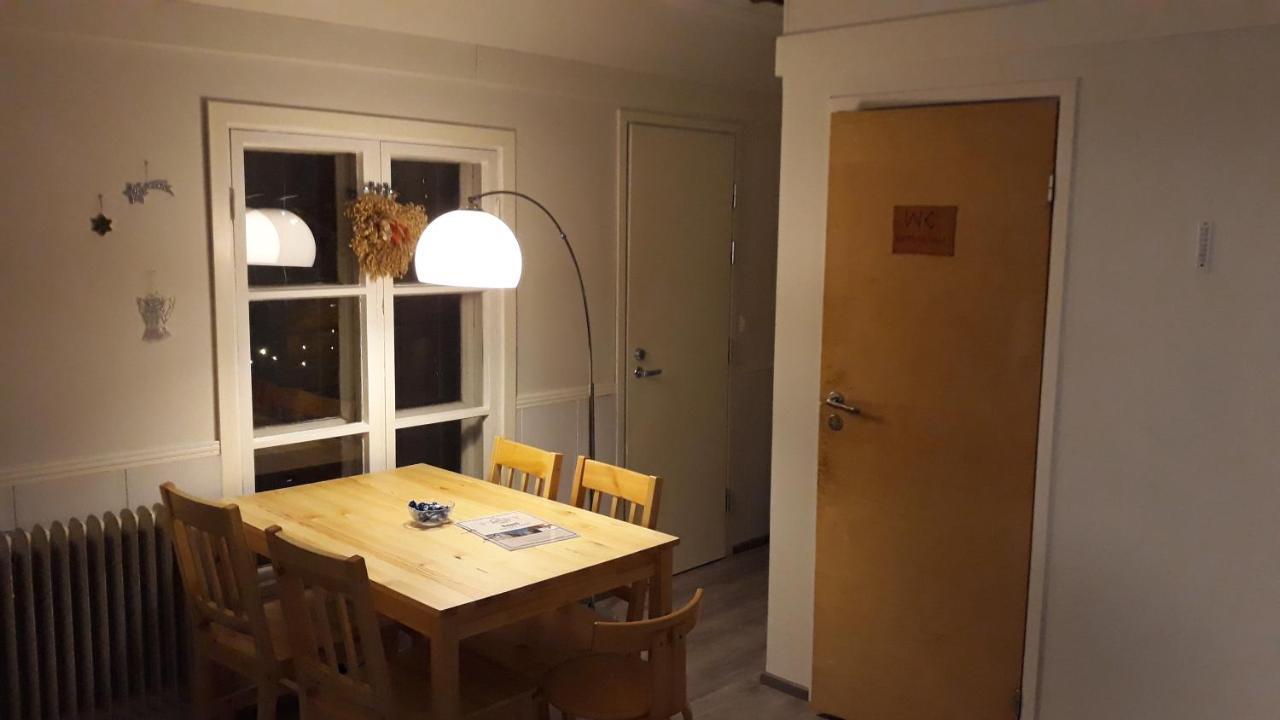 Hotel Lauri Historical Log House Manor Rovaniemi Exterior foto