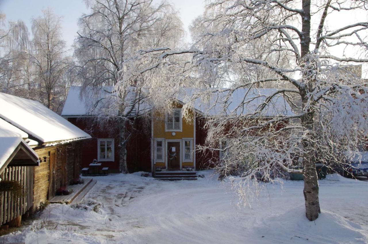 Hotel Lauri Historical Log House Manor Rovaniemi Exterior foto
