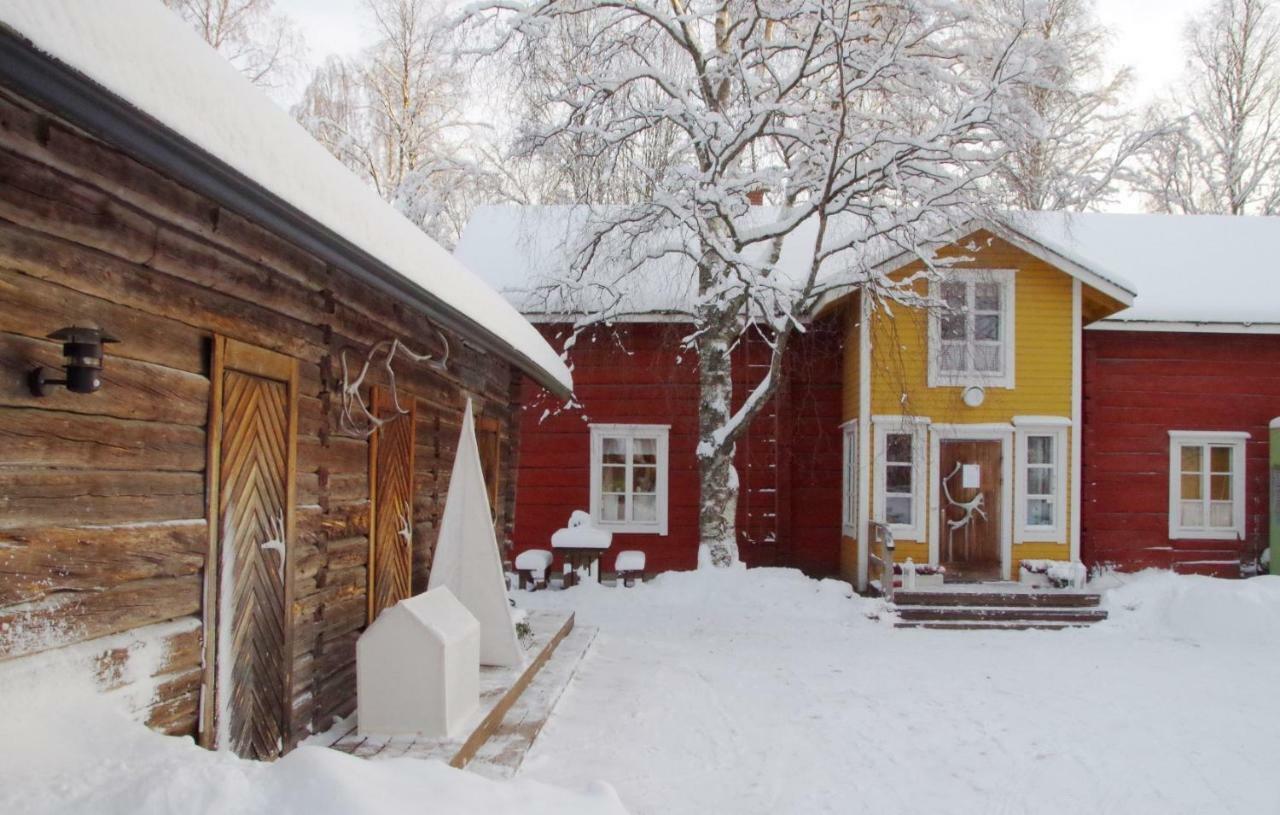 Hotel Lauri Historical Log House Manor Rovaniemi Exterior foto