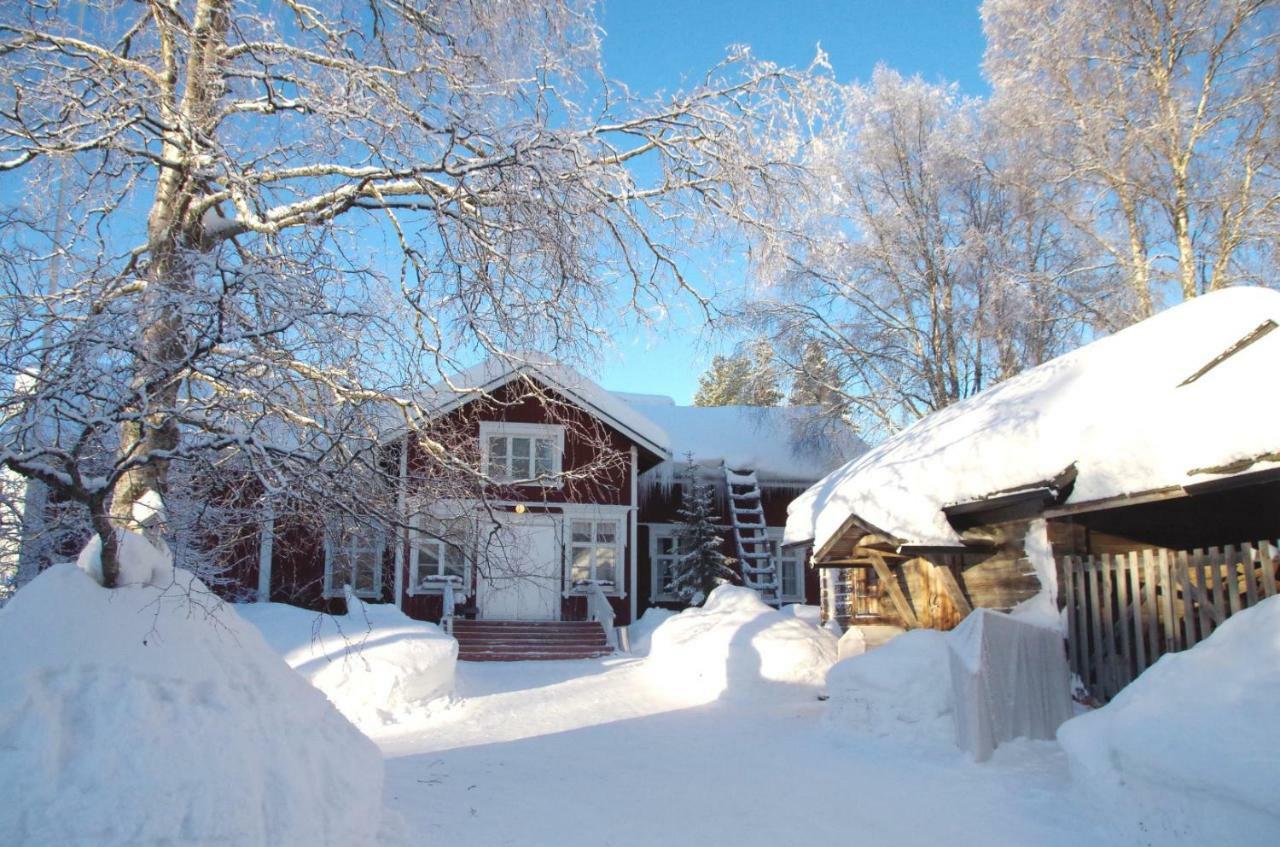 Hotel Lauri Historical Log House Manor Rovaniemi Exterior foto