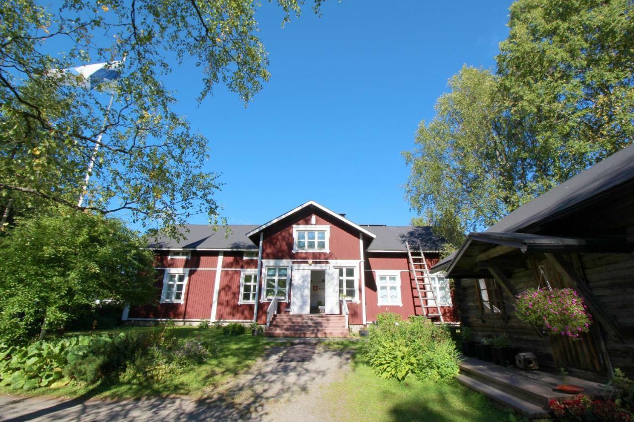 Hotel Lauri Historical Log House Manor Rovaniemi Exterior foto