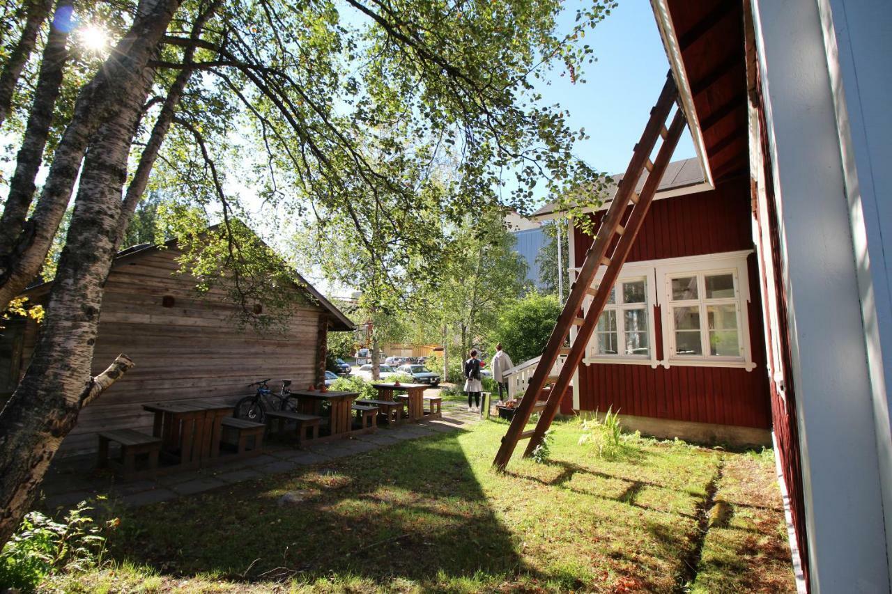 Hotel Lauri Historical Log House Manor Rovaniemi Exterior foto