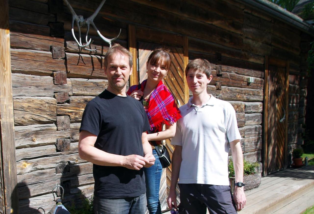 Hotel Lauri Historical Log House Manor Rovaniemi Exterior foto